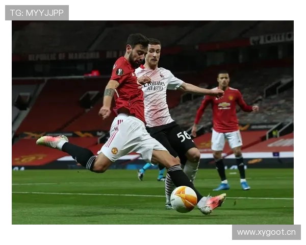 B费强强对话中的表现稳定性如何体现？