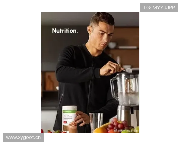 C罗衣柜里挂的衬衫看一眼就知道不是我能懂的那种奢华，愣是看不够