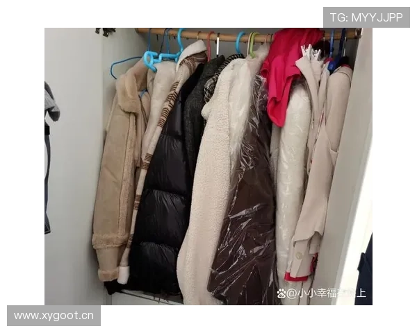 杨舒予随手一发私服就像走秀，我的衣柜默默下线